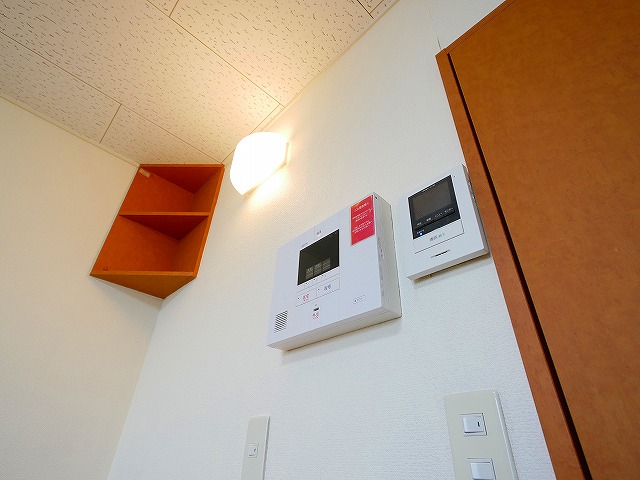 セキュリティ　モニター付きインターホーン