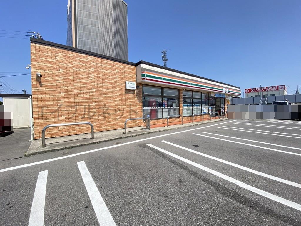 コンビニ　セブンイレブン新潟黒埼インター店（コンビニ）まで500m