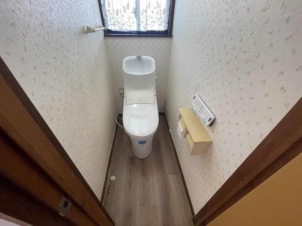 加西市北条町北条戸建のトイレ写真