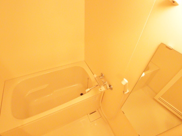 バス・シャワールーム　※別室の参考写真の為、現況優先です。