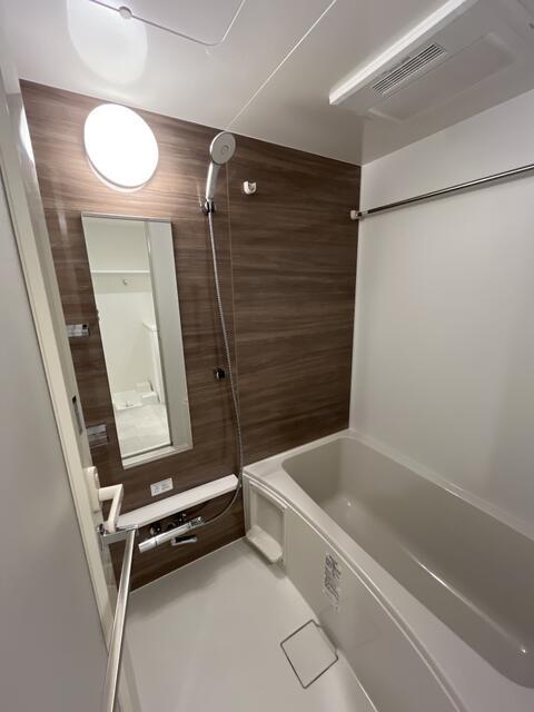 バス・シャワールーム　?