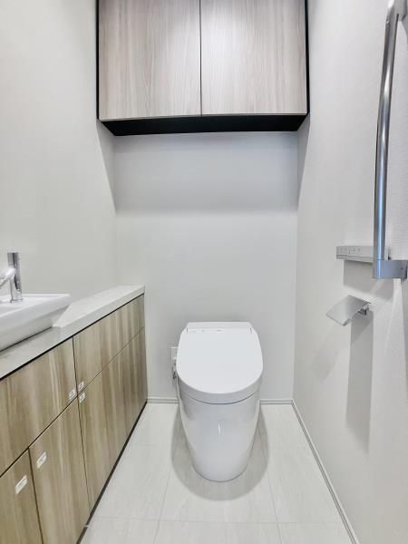 トイレ　写真は同タイプ住居です。