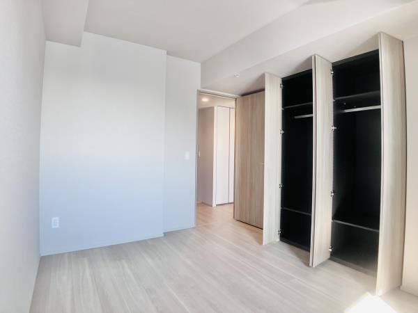 収納　写真は同タイプ住居です。