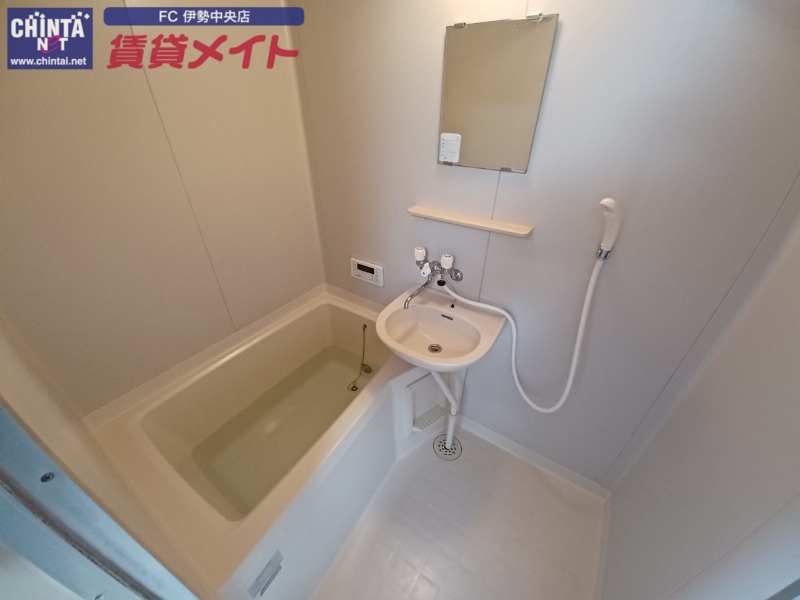 バス・シャワールーム　同型参考写真