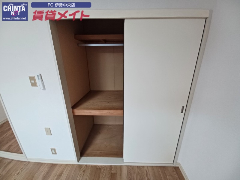 収納　同型参考写真