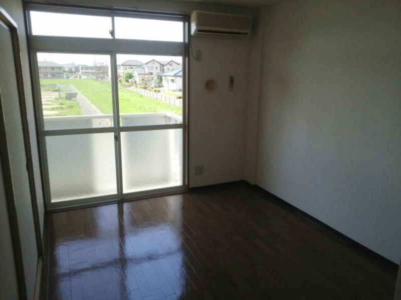 居室・リビング　図面と現状に相違がある場合には現状を優先