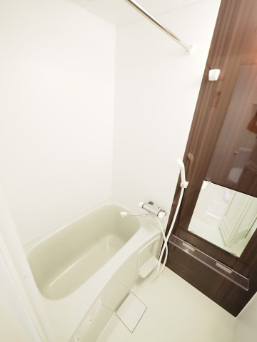 バス・シャワールーム　同一仕様写真