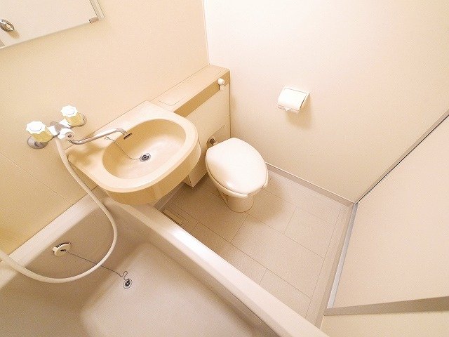 トイレ　コンパクトで使いやすいトイレです