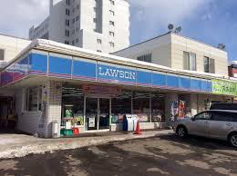 コンビニ　ローソン札幌北7条東店（コンビニ）まで186m