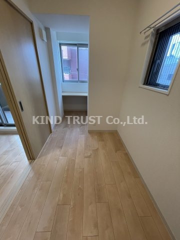 居室・リビング　広々とした洋室です