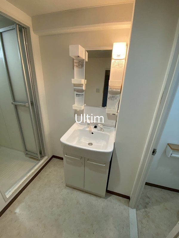 洗面設備　※同タイプの他のお部屋です