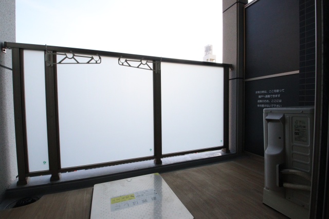 バルコニー　※別室の参考写真の為、現況優先です。