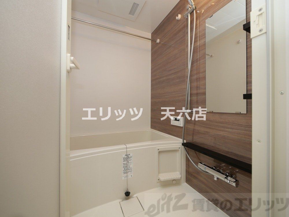 バス・シャワールーム　洗面