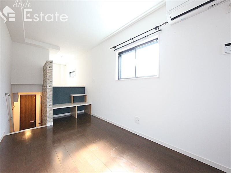 居室・リビング　内装