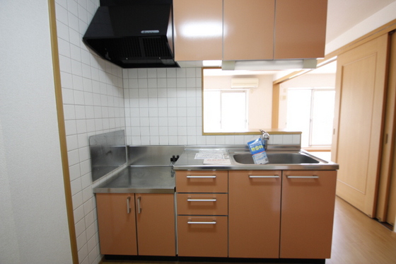 キッチン　※別部屋の写真です