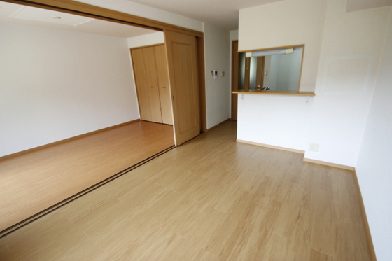 居室・リビング　※別部屋の写真です