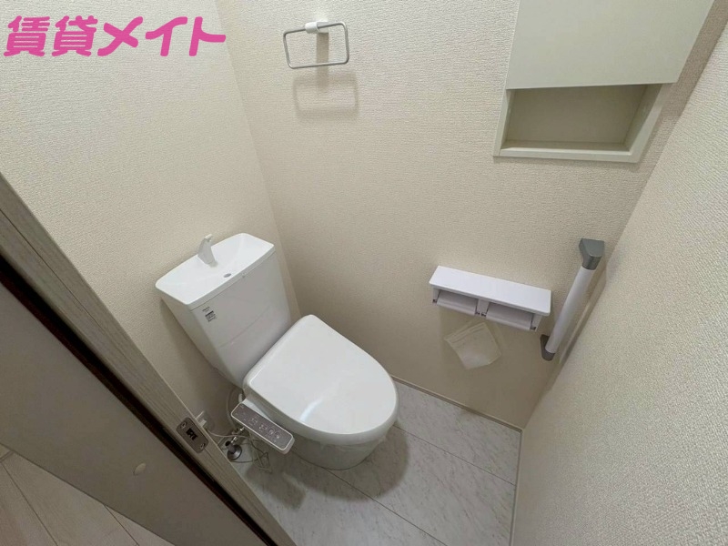 トイレ　同物件別室写真