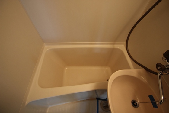 バス・シャワールーム　※別のお部屋の写真です。