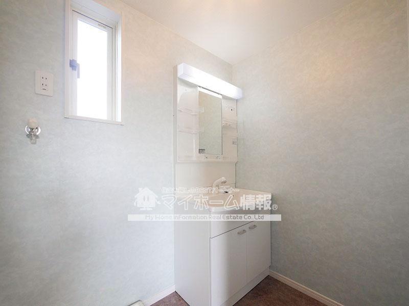 洗面設備　シャンプードレッサーで忙しい朝も任せてください