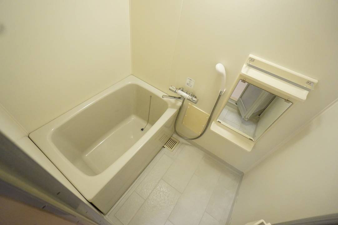 バス・シャワールーム　浴室