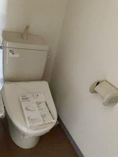 トイレ　洗浄機能付暖房便座