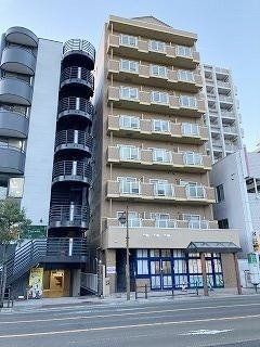 建物外観　外観（東側）