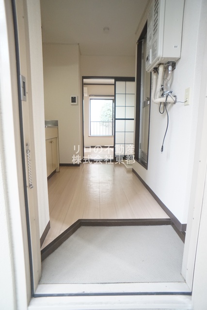 玄関　すっきりシンプルな玄関スペースです！