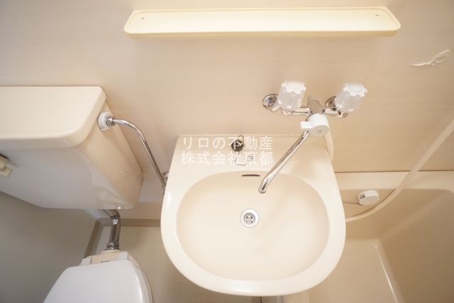 洗面設備　洗面ボウルと鏡もございます☆