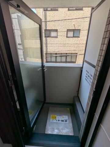 バルコニー　バルコニーからの眺めを楽しみながら食事をしませんか