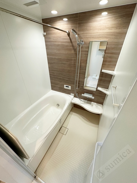 バス・シャワールーム　広々としたバスルームで疲れた体をリフレッシュ♪♪