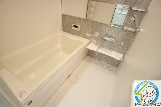 バス・シャワールーム　パース写真