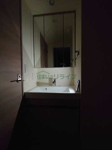 洗面設備　画像は別部屋の参考写真となります
