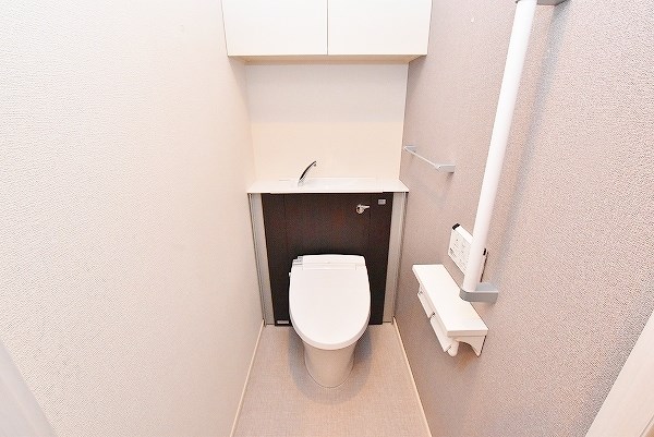 トイレ　★温水洗浄便座トイレ★