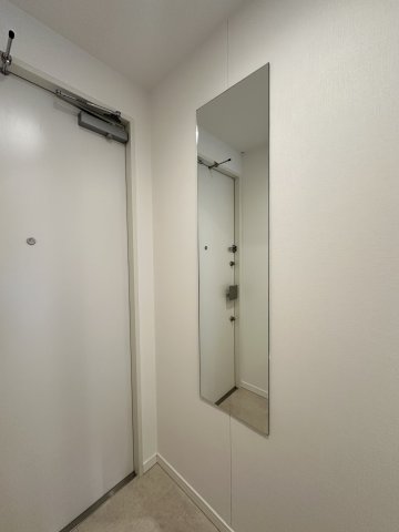 玄関　※参考写真