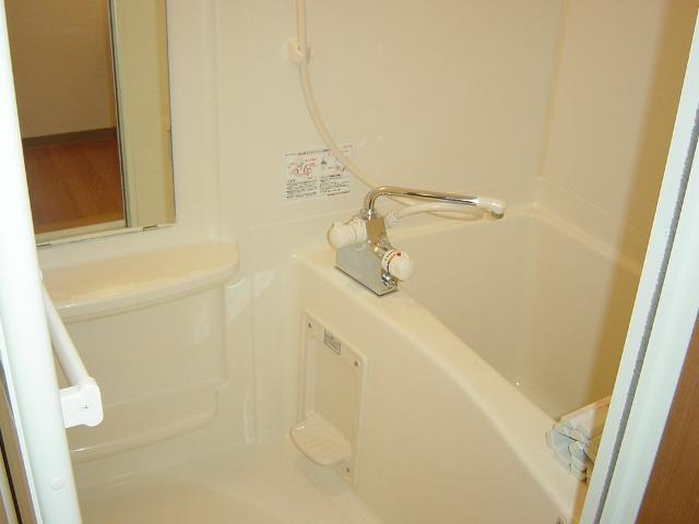 バス・シャワールーム　バス