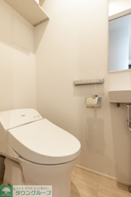 トイレ　※写真は同タイプ住戸です。