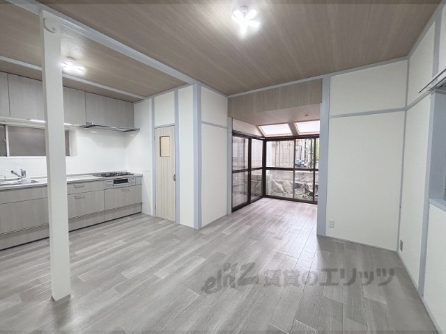 居室・リビング　洋室