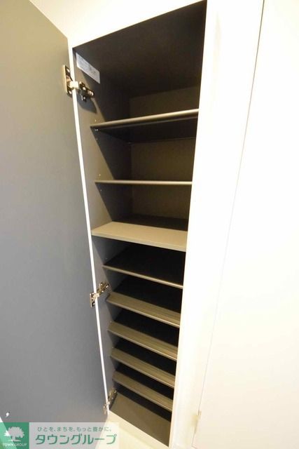 玄関　居同施工会社イメージ