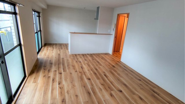 居室・リビング　広々としたリビングです