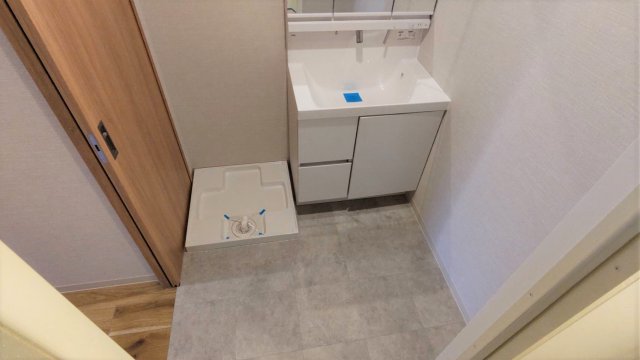 洗面設備　室内に洗濯機置けます