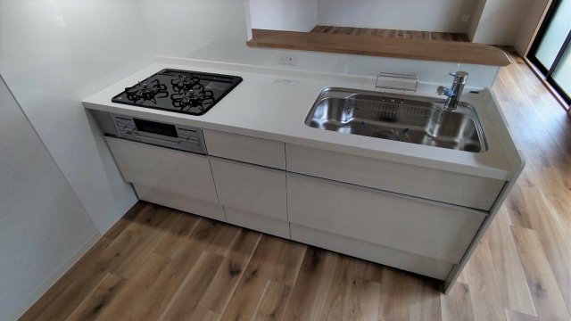 キッチン　広々としたキッチンです