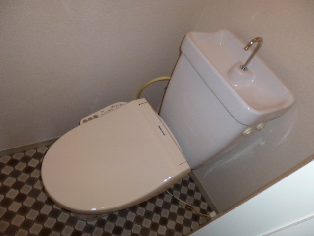 トイレ　シャワー付きトイレ