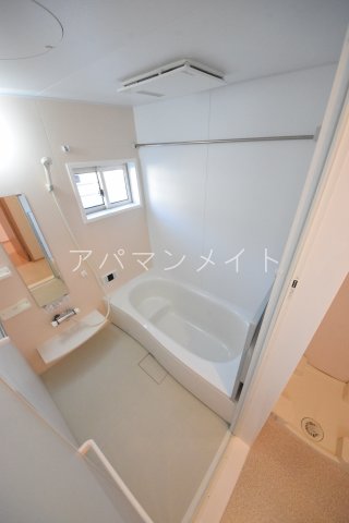 バス・シャワールーム　追い焚き付きです！