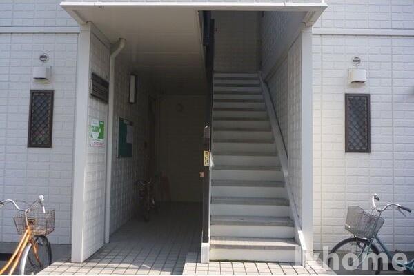 ロビー　落ち着いたロビーです