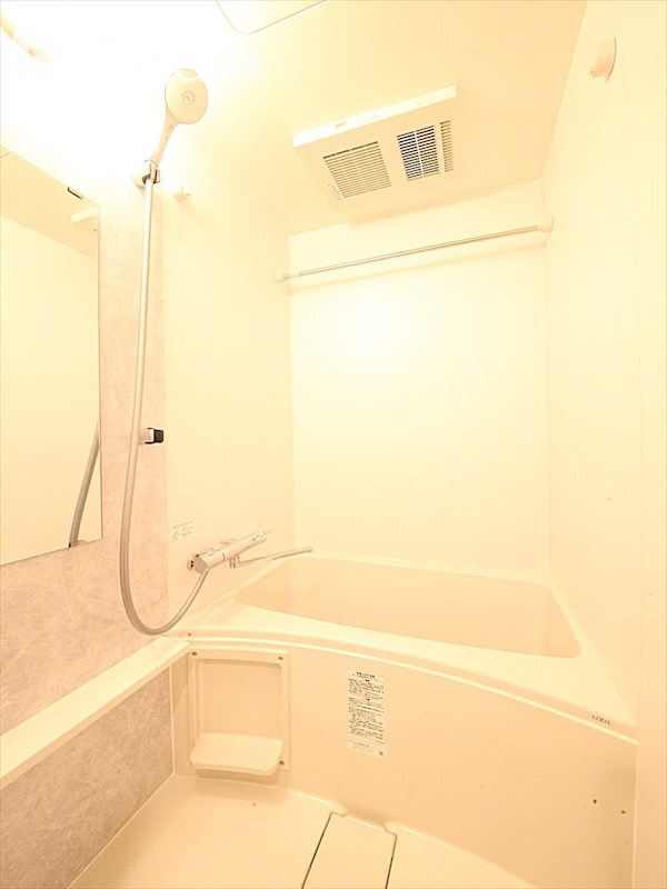 バス・シャワールーム　バスルーム