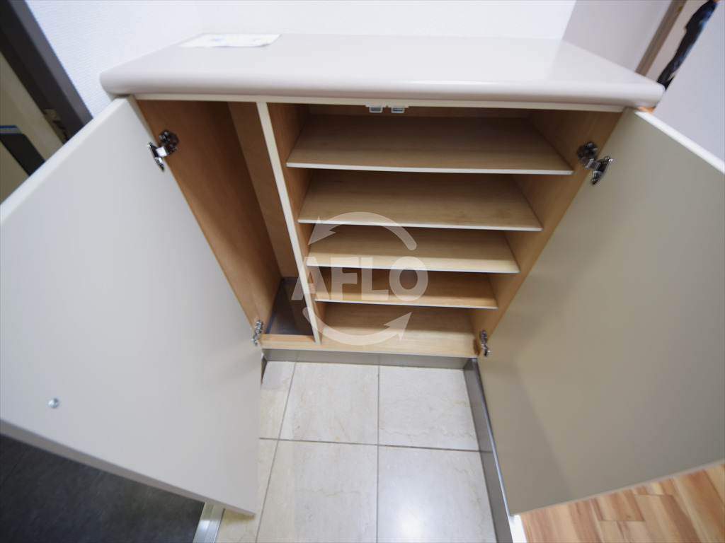 その他　オーラムアルジャン阿波座　下足入れ