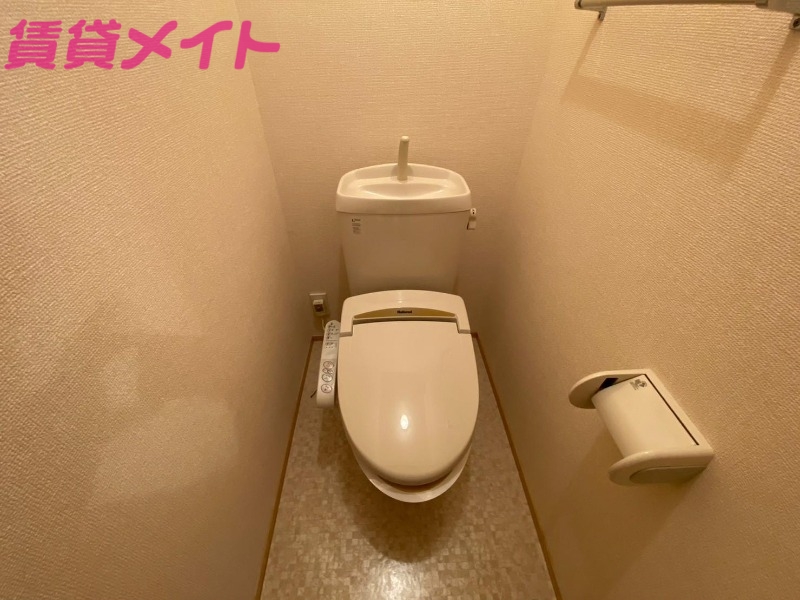 トイレ　同物件別室画像