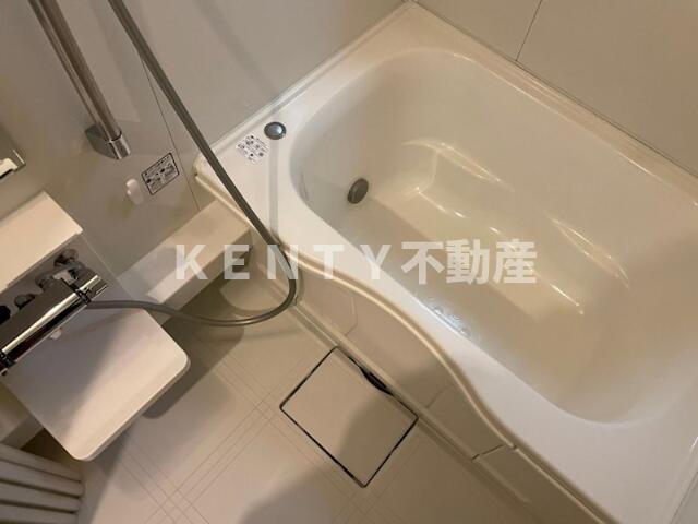 バス・シャワールーム　お風呂です