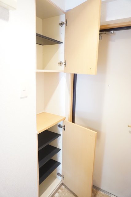 玄関　シューズボックス※同タイプ参考写真