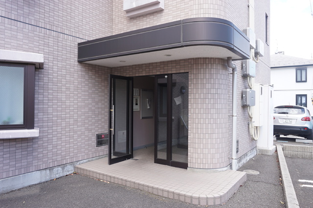 エントランス　★建物入り口です★